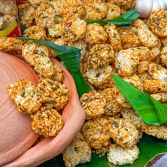 Snack Cơm Viên Lắc Mắm Hành Mắm Kẹo, Chuẩn Vị Giòn Tan Cực Cuốn 400gr