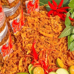 Mực Xé Tỏi Ớt 250gr, Cay Nồng Đậm Đà, Càng Ăn Càng Ghiền