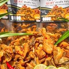 DA CÁ HỒI QUAY XUYÊN TIÊU 220gr – Giòn Tan Rôm Rốp, Tê Cay Độc Lạ