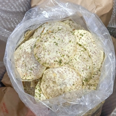 Khoai Môn Lát Sấy Mắm Hành (Túi 1KG ) – Giòn Rụm, Mặn Mà, Thơm Phức