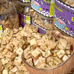 Khoai Môn Viên Cube Sấy Mắm Hành 400gr – Giòn Rụm, Đậm Đà, Ăn Là "Dính"