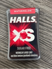 Kẹo ngậm Halls XS Watermelon không đường 12g – Vị dưa hấu Thái