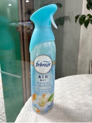 Chai xịt phòng Febreze Air Mist – Refresh & Energize Mỹ 210g
