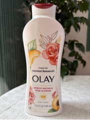 Sữa tắm Olay Mơ chín & hoa hồng 700ml Mỹ