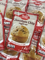 Betty Crocker Chocolate Chip Muffin Mix 184g – Bột làm bánh muffin socola chip pha nhanh Mỹ