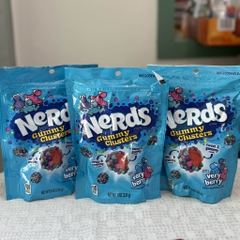 Kẹo Nerds Gummy Clusters Very Berry (226g)
