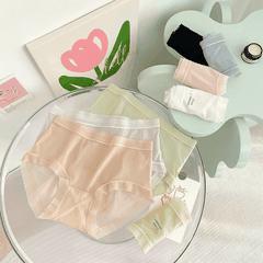 Quần lót nữ QB trơn viền lượn sóng phối chữ “ORDINARY DAY” 16E
