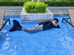 Chàng Tiên Cá Bán Quần Áo Chống Nước Để Hoạt Động Môi Trường Rừng Đước