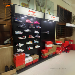 Kệ trưng giày thể thao – Giải pháp trưng bày chuyên nghiệp cho shop & sân tập