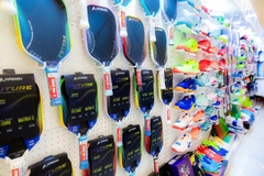 Móc gác vợt pickleball-Móc trưng bày vợt pickleball