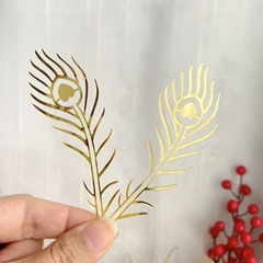 Set topper mica tết cặp lông công vàng