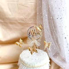 Que cắm cao cấp Mum + ren trắng + bướm vàng