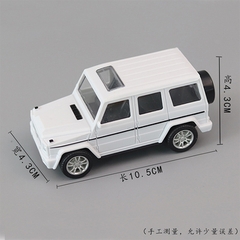 Trang trí xe SUV 7 chỗ trắng bé