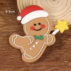 Trang trí slc GS kẹo gừng đội mũ Noel đỏ cầm sao vàng