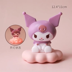 Trang trí mô hình Kuromi tai tím ngồi mây hồng