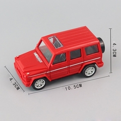 Trang trí xe SUV 7 chỗ đỏ nhỏ