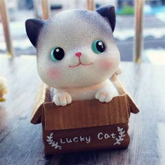 Trang trí mèo ngồi giỏ mắt to (lò xo)