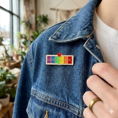Ghim Cài Áo Love Is Love Lục Sắc – Pin Cài Balo Pride LGBT Cao Cấp Chuẩn Pro9x