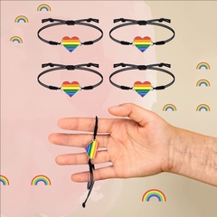Vòng Tay LGBT Trái Tim Cầu Vồng