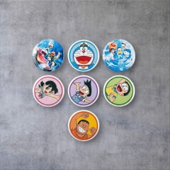 Set 7 Huy Hiệu Kỷ Niệm: Doraemon & Lâu Đài Đưới Đáy Biển (Ver 2026)