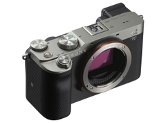 Sony A7C (Chính hãng) (Thẻ Nhớ 64GB + Túi Máy Ảnh + Bộ Vệ Sinh, Body Only)