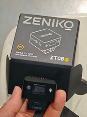 Đèn Flash Mini Zeniko TTL ZT08 Cho Canon R50 / R50V / V1 – Nhỏ Gọn, Dễ Dùng