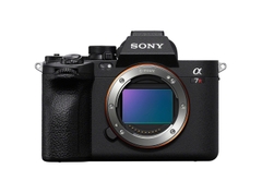 Sony A7R V + Sony FE 70-200mm f/2.8 GM OSS II (Body) (Chính hãng)