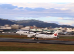 Canon RF-S 55-210mm f/5-7.1 IS STM - Likenew
