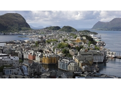 Canon RF 24-240mm f/4-6.3 IS USM - Likenew 99%