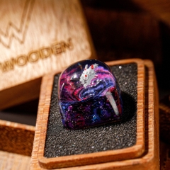 Astronaut Artisan Keycap Breakwooden 2