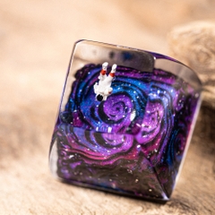 Astronaut Artisan Keycap Breakwooden 4