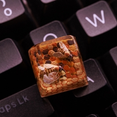 Beehive Artisan Keycap Breakwooden 4
