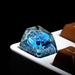 Blue Dragon Artisan Keycap Breakwooden 8