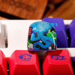 Blue Octopus Artisan Keycap Breakwooden 2