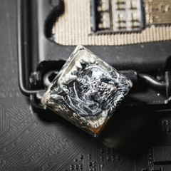 Gray Dragon Artisan Keycap Breakwooden 10