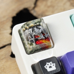 Gray Dragon Artisan Keycap Breakwooden 9