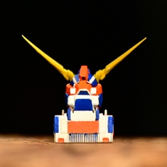 Gundam - Unicorn Artisan Keycap Breakwooden