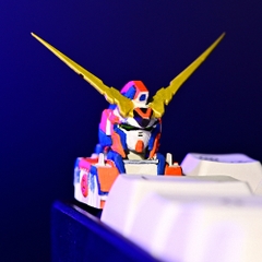 Gundam - Unicorn Artisan Keycap Breakwooden