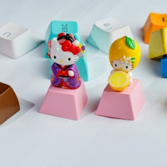 Hello Kitty Artisan Keycap Breakwooden 4