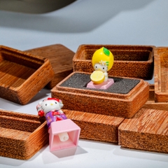 Hello Kitty Artisan Keycap Breakwooden 4