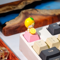 Hello Kitty Artisan Keycap Breakwooden 4