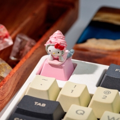 Hello Kitty Artisan Keycap Breakwooden 7
