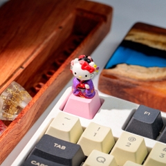 Hello Kitty Artisan Keycap Breakwooden 9