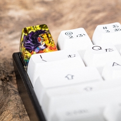 One Piece - Shanks Artisan Keycap Breakwooden