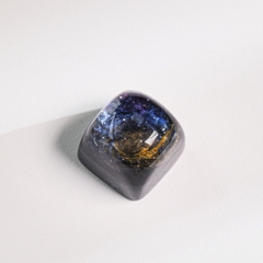 Planet - Galaxy Artisan Keycap Breakwooden