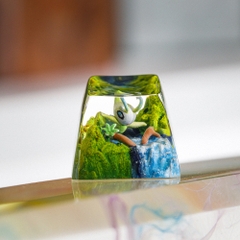 Pokemon - Celebi Artisan Keycap Breakwooden