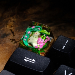 Pokemon - Chikorita Artisan Keycap Breakwooden 5