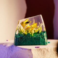 Pokemon - Jolteon Artisan Keycap Breakwooden