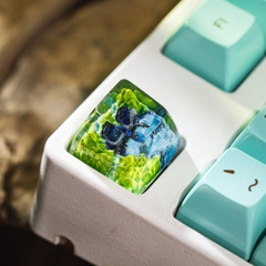 Pokemon - Mega Charizard Artisan Keycap Breakwooden