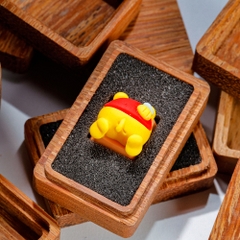 Pooh Bear Artisan Keycap Breakwooden